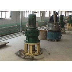 傳滬機械供應輸送機，攪拌機